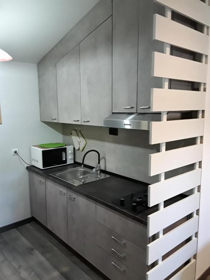 Apartman Studio Erin Ровінь Екстер'єр фото