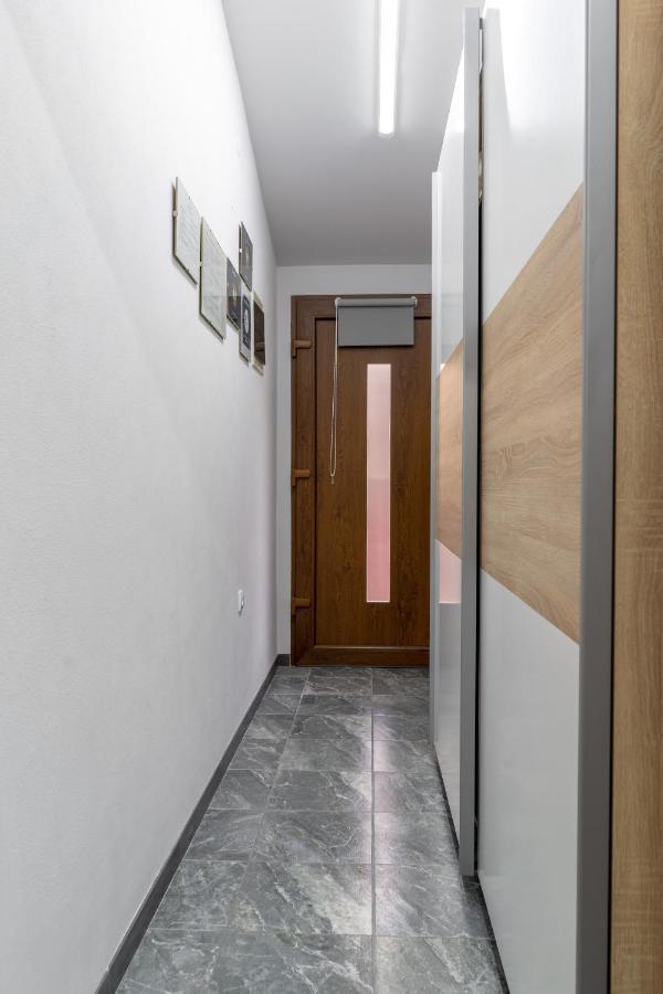 Apartman Studio Erin Ровінь Екстер'єр фото