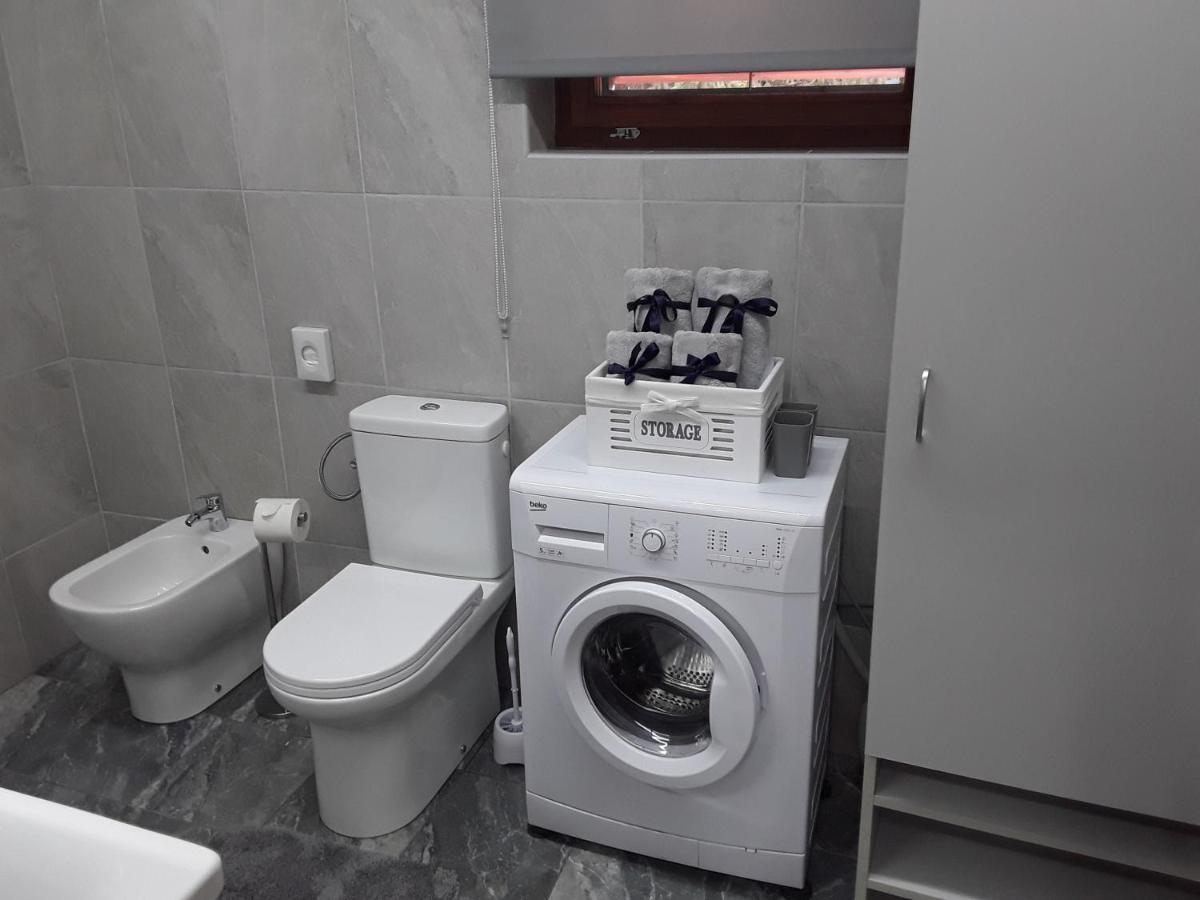 Apartman Studio Erin Ровінь Екстер'єр фото