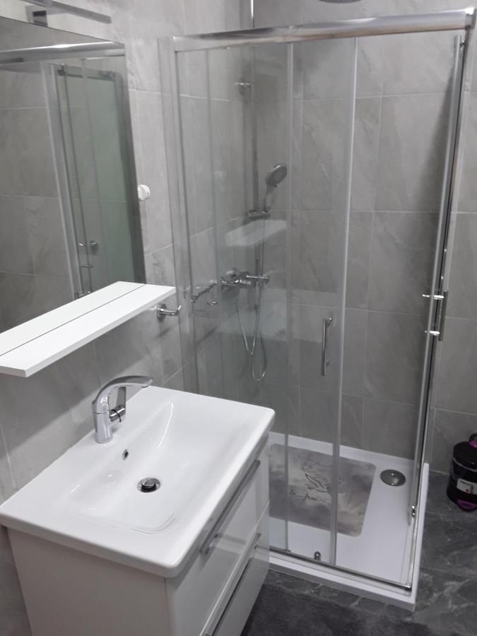 Apartman Studio Erin Ровінь Екстер'єр фото