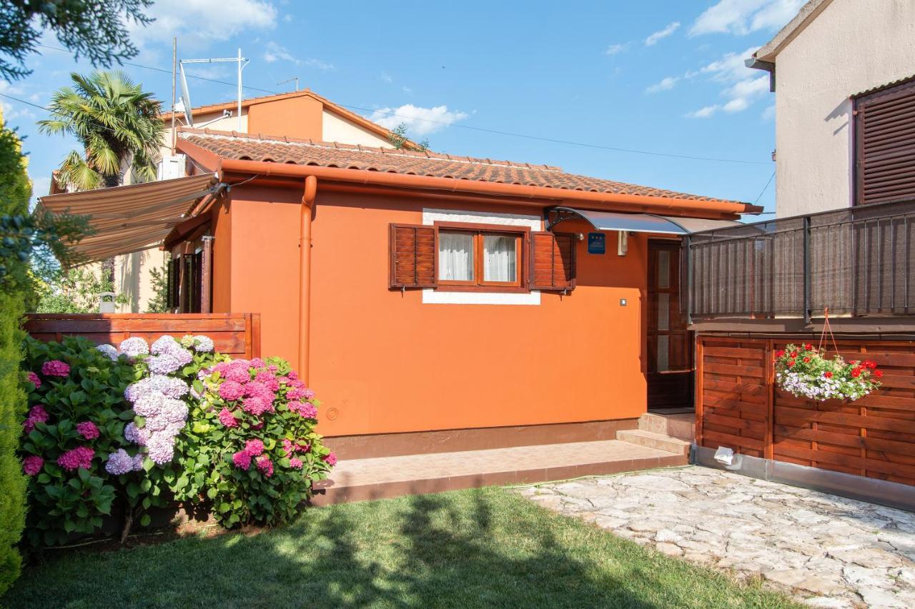 Apartman Studio Erin Ровінь Екстер'єр фото